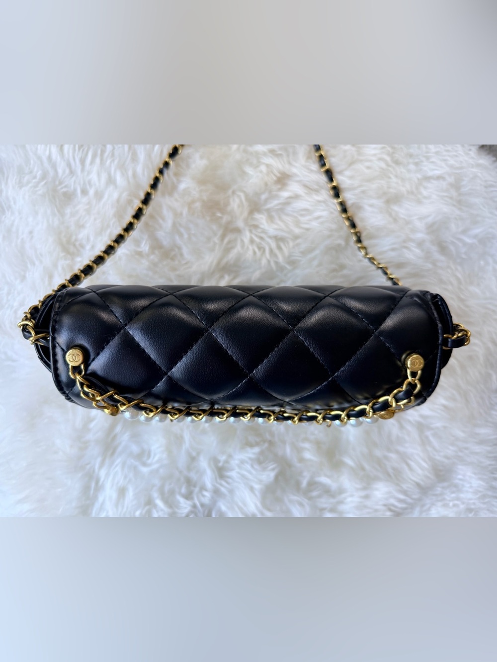 *PRICE FIRM* Chanel MAKEUP Handbag with Crystal Inset ‘CHANEL’ on Chain NIB GWP - Picture 9 of 16